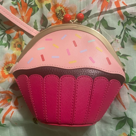 ♠️♠️♠️Kate Spade♠️♠️♠️take the cake posie - Picture 5 of 6